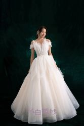 点击看大图 -予白婚纱礼服馆