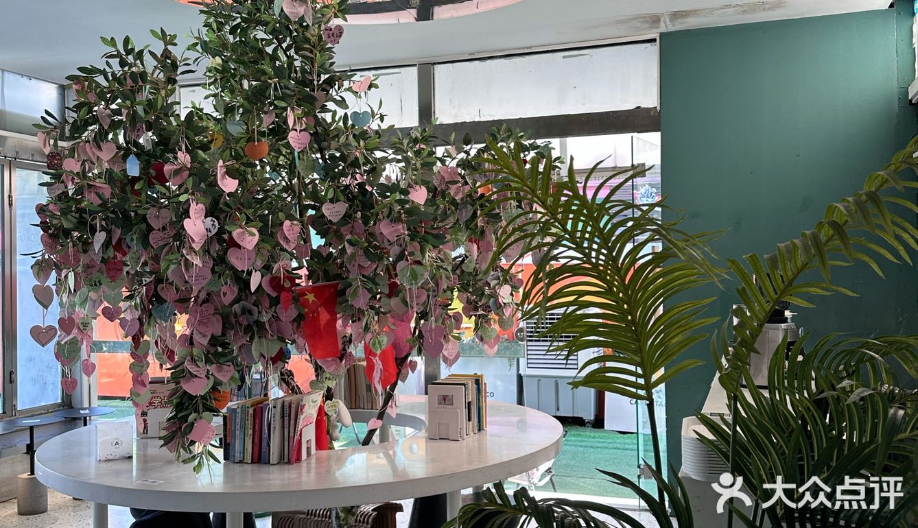 尝鲜奶茶的新玩法，绝了！就在佛山创意产业园