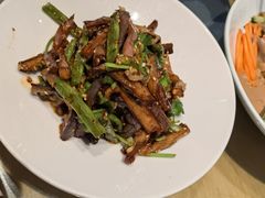 -关东小磨东北菜(上海长风大悦城店)