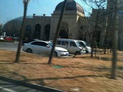 -盛泰恐龙谷温泉