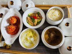 -安雅国际月子会所(拱北森宇富通店)