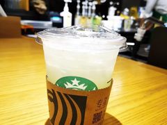 冰摇柠檬茶-星巴克(深圳平安金融中心B1店)