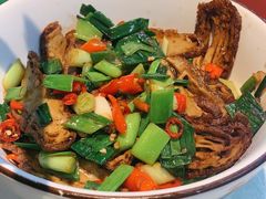 -昱龙大盆牛蛙馆(三兴街总店)