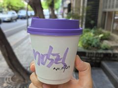 -Moses写字咖啡