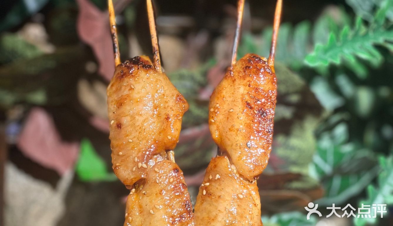 在星空帐篷里吃饭！约会首选地！！