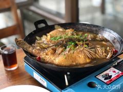 干锅鲑鱼-湖鲜楼