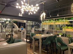 -Oasis Bar & Grill