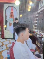 -东方先生国潮男士理发馆