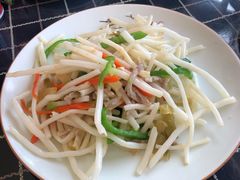 芦苇根炒肉丝-梦缘水乡·湖景餐厅