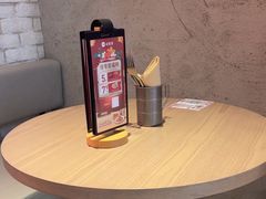 -必胜客(上海华谊新所店)