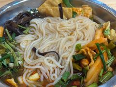 -柳州肥姨妈大骨螺蛳粉(东靖路店)
