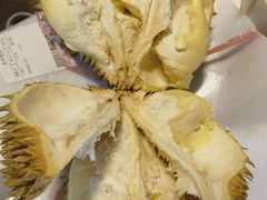 -沃尔玛(前山店)