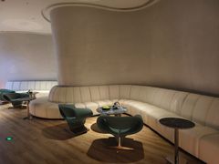 -涨巢·潮玩水疗局