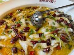老坛酸菜鲈鱼-新渝城·始于2000年(淘金店)