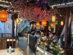 大堂-荷塘秋月·本帮江浙菜(国权路店)