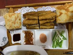 -闻道食府烙饼卷带鱼(原车耳营店原大觉寺店)