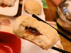 酥皮焗叉烧包-添好运点心专门店(深水埗店)