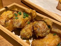 棒棒的蛋黄鸡翅-弄堂里·寻味杭州(湖滨银泰in77C区店)