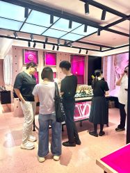 -VALENTINO华伦天奴美妆