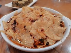 -三鞭一花·独一处·元英砂锅(海光寺店)