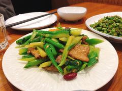 芥兰红腰豆炒牛肉-金翠河烧鹅粤式茶餐厅(龙湖三千集天街店)