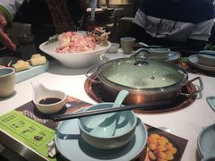 -洪氏嗨捞·猪肚鸡火锅(阳光天地店)