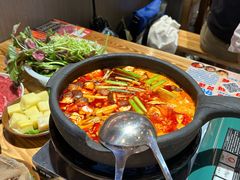 -黔二妞地摊火锅(龙华清湖店)