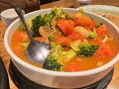 西红柿口蘑煮西兰花-壹零捌道·北京烤鸭(车公庄店)