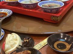 -蓝田九大碗民俗食府(蓝田店)