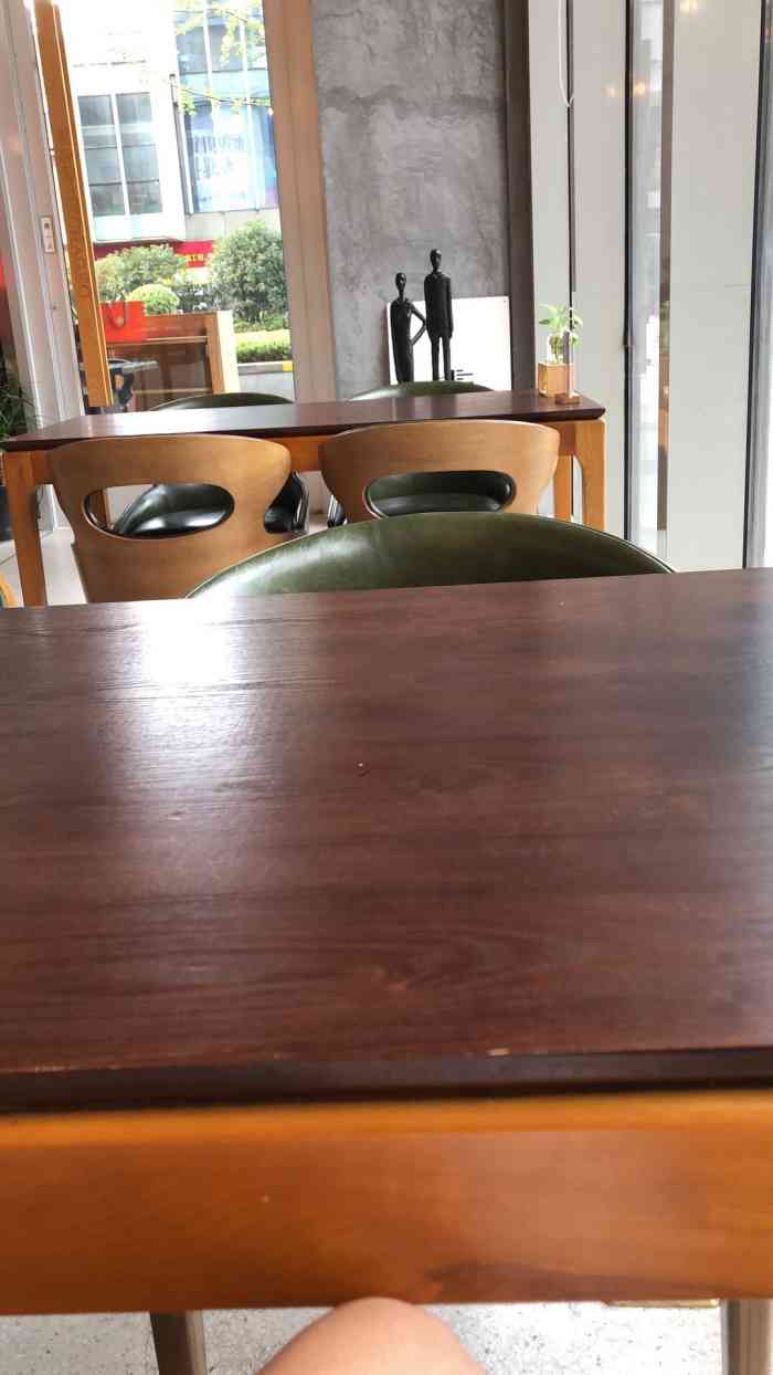 东茶界(升龙广场店)-"位于郑东新区东风南路升龙广场3号楼东一楼.