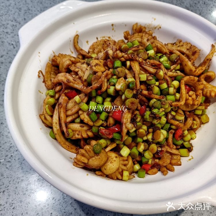 这道菜让我连不爱吃的蒜苔都吃了！