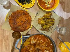 -Woolee韩食堂·韩式家庭料理