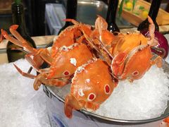 三点蟹-大中华希尔顿酒店-念自助餐·嗨啤·小龙虾