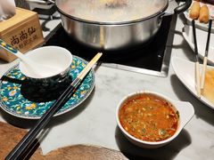 -尚尚仙·酸汤猪手·猪肚鸡火锅(华联万柳购物中心店)