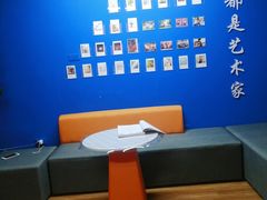 -八度音乐吉他教室(汉广店)