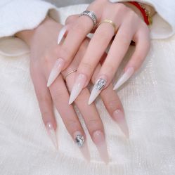 -七彩虹美甲美睫 半永久