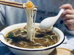 -丽丽三鲜螺蛳粉(田林路店)