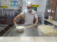 -陇兴楼兰州拉面(西安咸阳国际机场店)