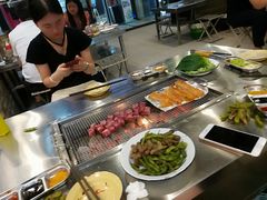-马路牙子烧烤音乐酒馆(望京店)