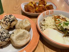 温泉蛋葱油拌面-陈家生煎(世茂双子塔店)