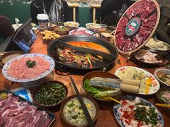 -周小明火锅(黑金冠社区店)