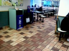 -麦当劳(水坑尾街店)