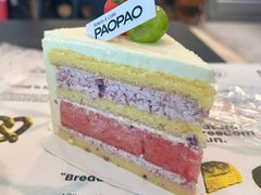 杨梅西瓜奶油蛋糕-PAOPAO Bakery&Café(港汇店)