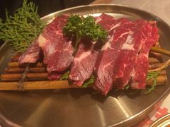 -草家酱蟹炭火烤肉店(珲春南路一店)