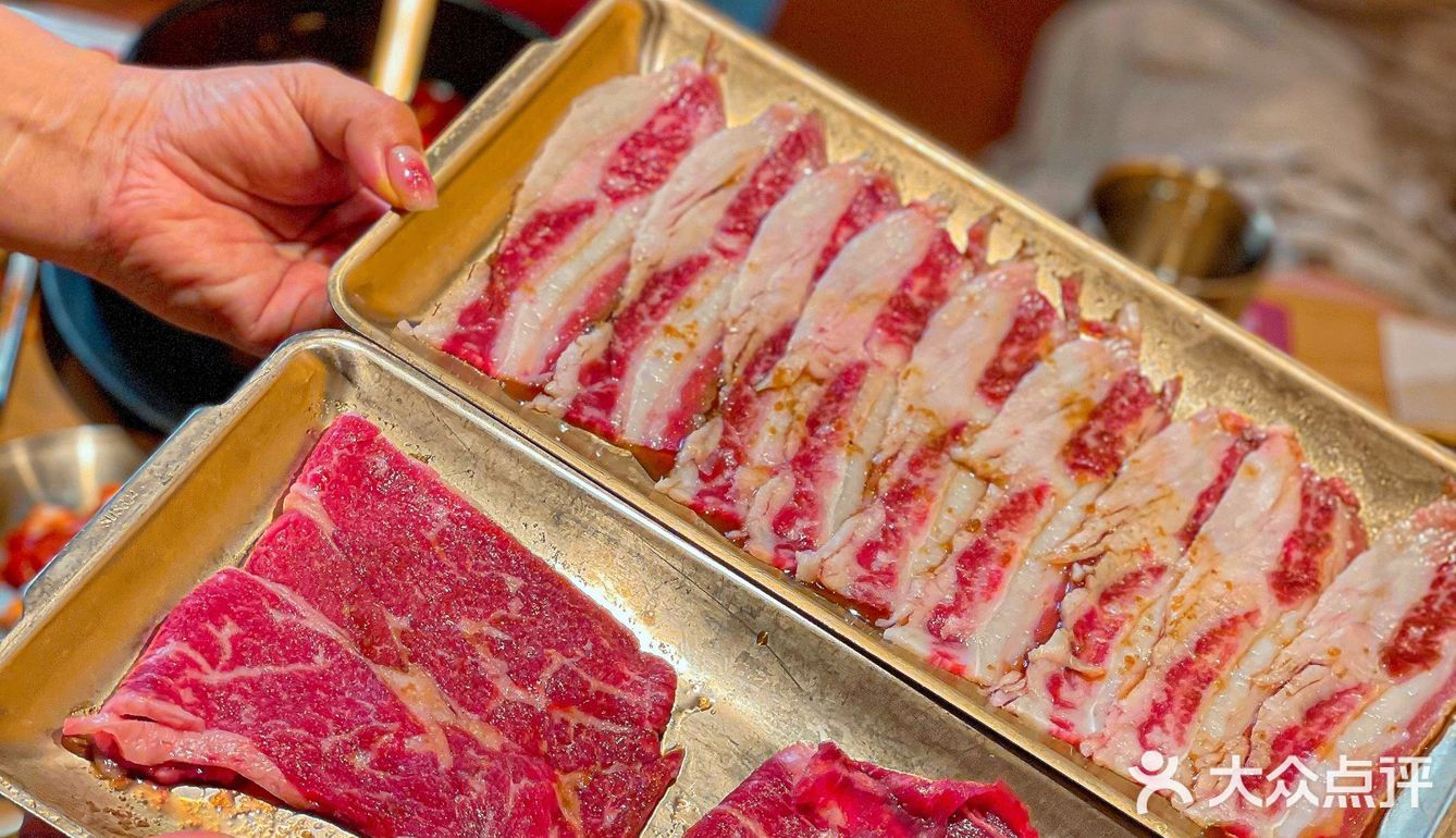 排队3小时也要吃的泥炉烤肉！