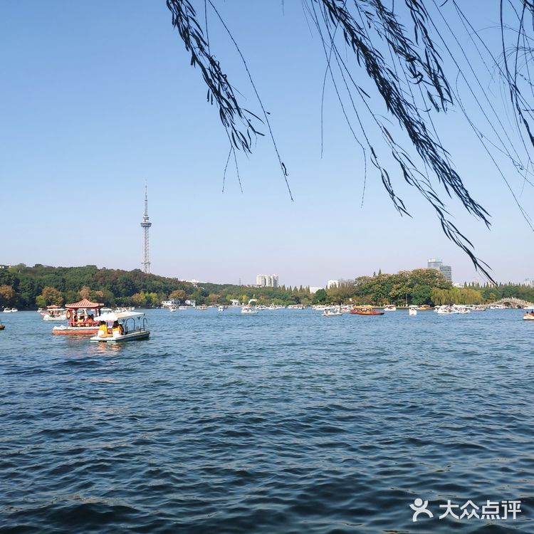 烈士公园原来可以这么美[亲亲]