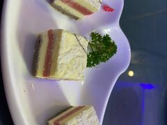 -忘忧草融合私房菜(红鼎国际店)