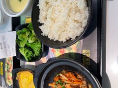 新鱼香肉丝套餐-老娘舅(富都广场店)
