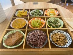 -轻蔬不用等·素食(江苏路店)