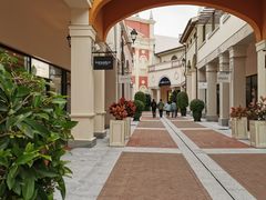 -佛罗伦萨小镇广佛名品奥特莱斯(疏港路店)